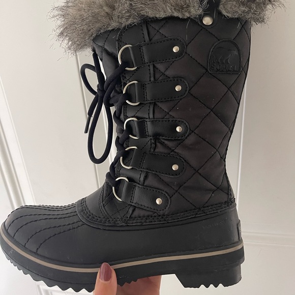 Sorel Tofino Winter Boots - Picture 2 of 6